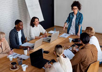 Yurt Dışında Eğitim Almanın Avantajları ve Burs İmkanları